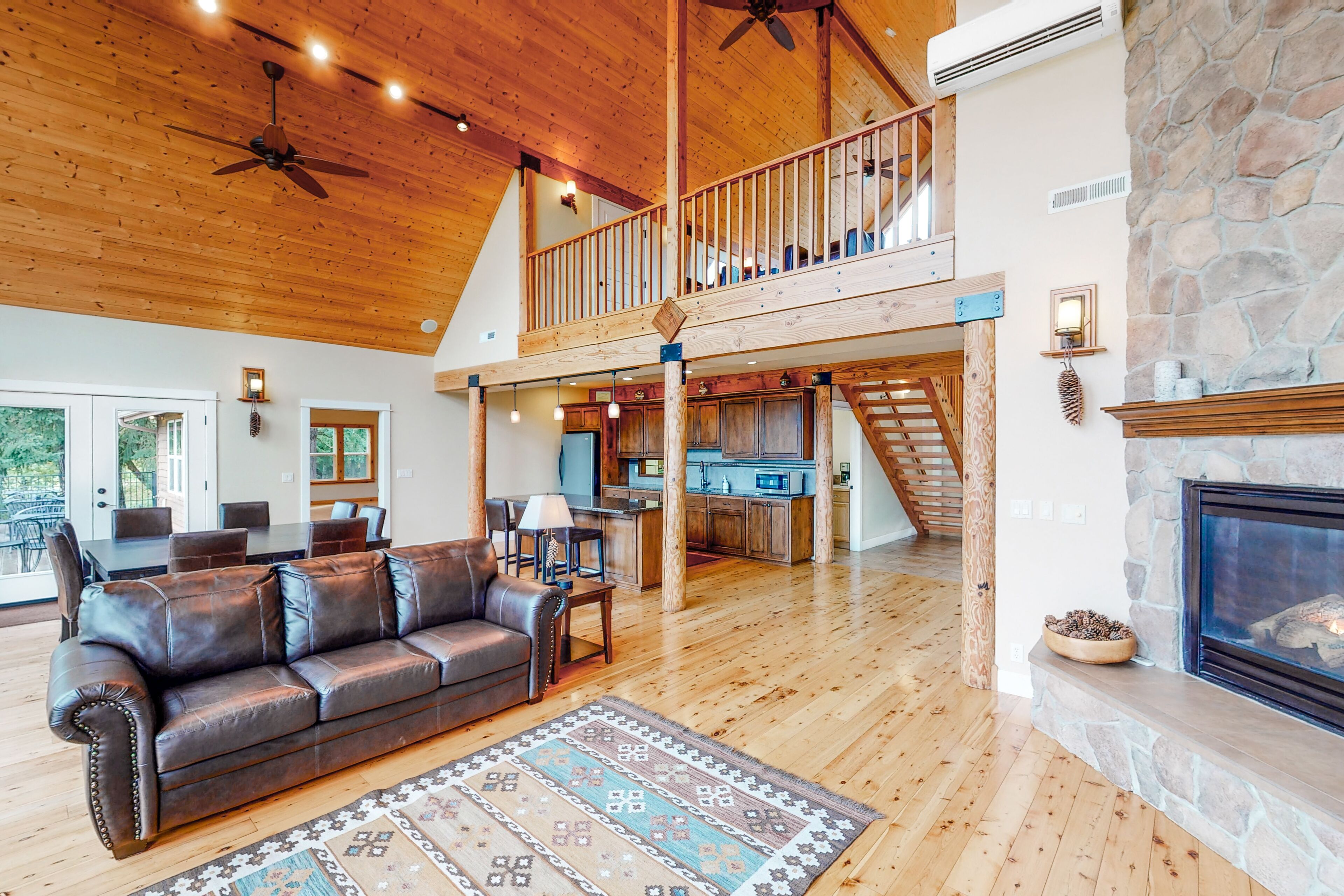 Spacious, Three-Story House w/ Large Deck, Gas Fireplace, and Valley Views!