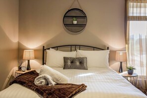 4 bedrooms, desk, iron/ironing board, WiFi - Back 9 Family friendly Golf Lovers Retreat (Dunsborough)