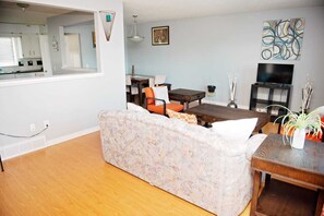 Smart TV, DVD player