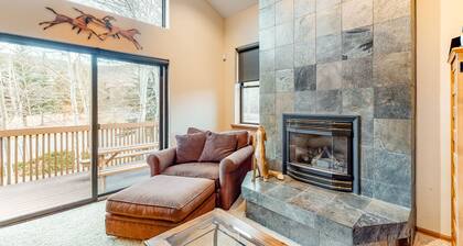 Four-story home w/furnished deck, gas fireplace, and private washer/dryer