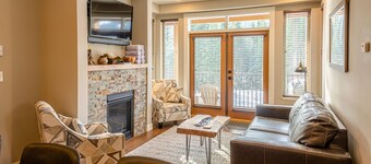 Echo Landing #05 by Bear Country