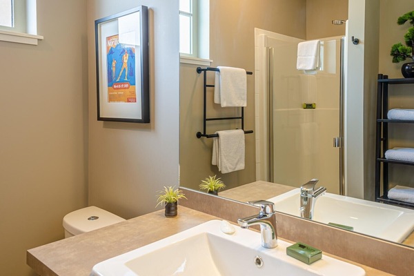 Condo, 2 Bedrooms | Bathroom | Towels