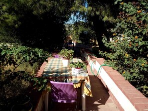 Outdoor dining - VILLA ALESSANDRA (Lido di Noto)