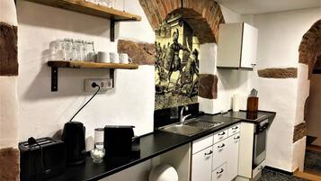 Studio Suite Eksklusif | Dapur pribadi | Oven, mesin espresso, mesin pembuat kopi/teh, dan pemanggang roti