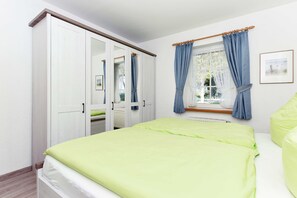 3 habitaciones y cuna de viaje 