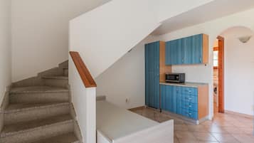 Apartment, 2 Bedrooms (Trilo 6) | Private kitchen | Fridge, microwave, stovetop, electric kettle