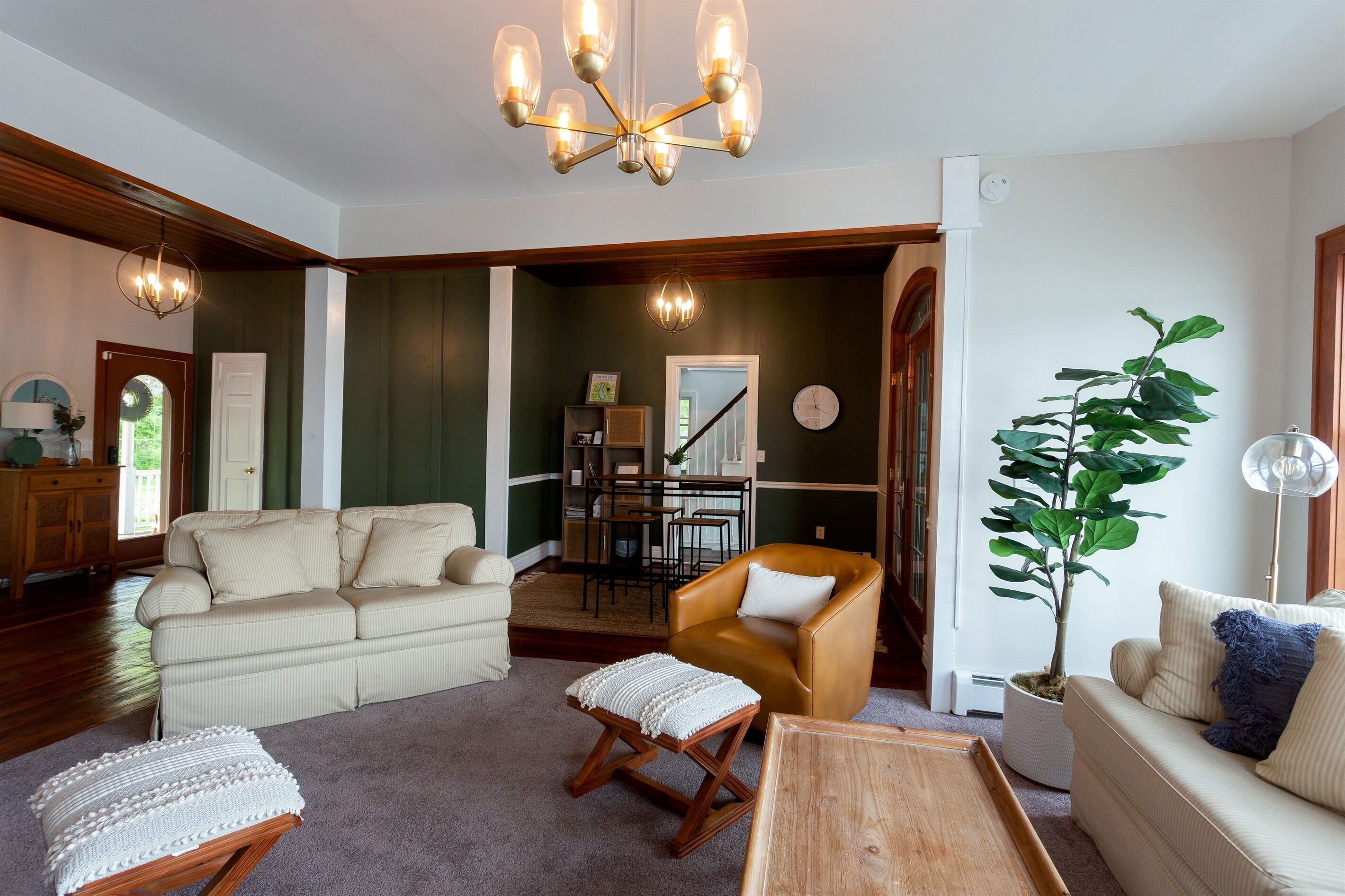 Lakefront Luxury:Your Perfect Finger Lakes Getaway! Come Create Lasting Memories