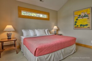 5 bedrooms, Internet, bed sheets