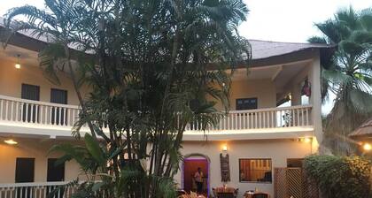 HOTEL LE FLAMBOYANT