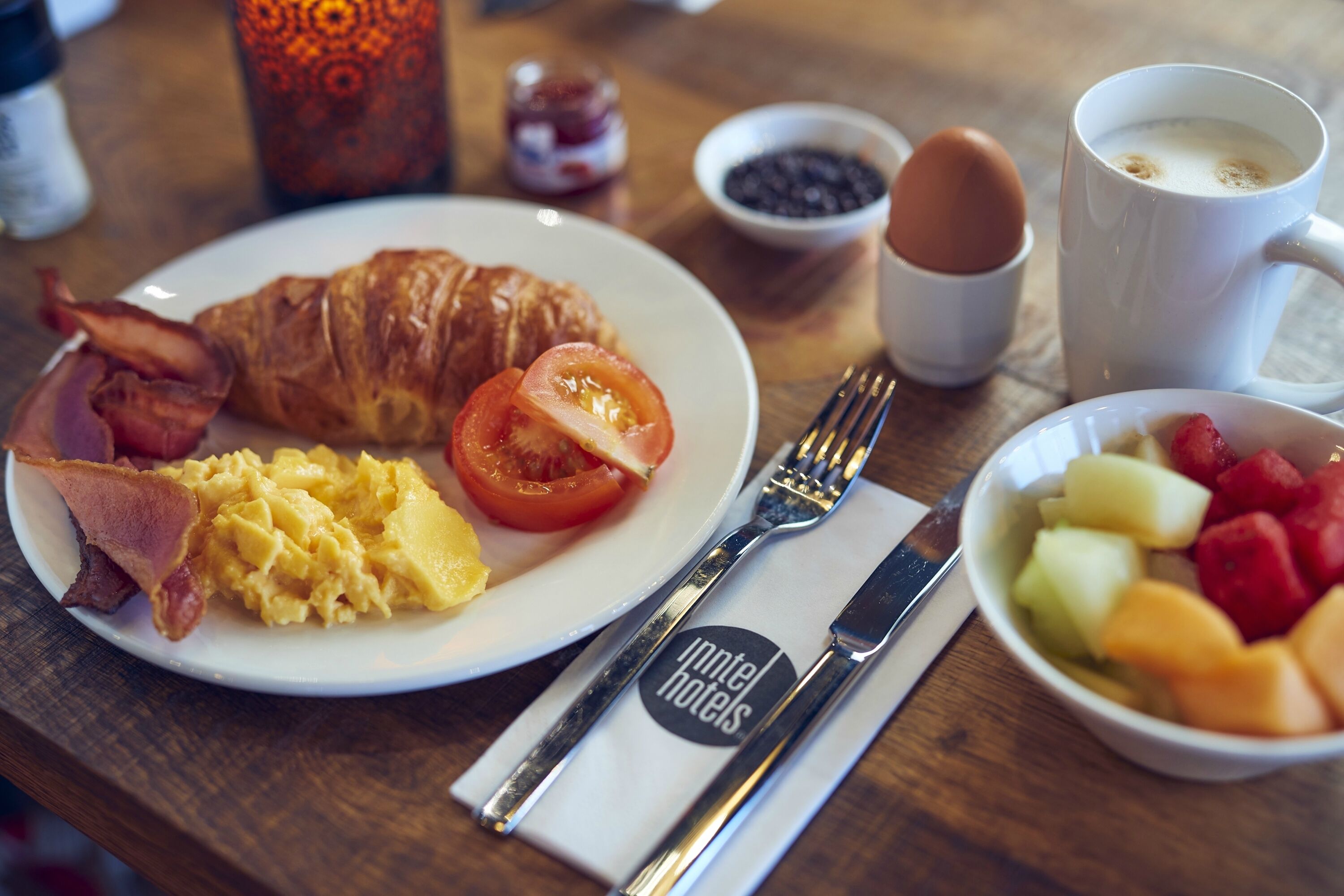 daily self-service breakfast (eur 25 per person)
