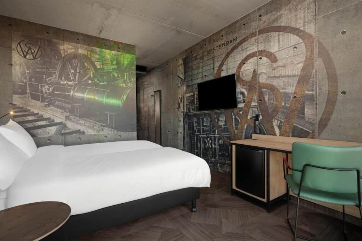 City Twin Panorama Room | 1 sovrum, värdeförvaringsskåp på rummet och skrivbord