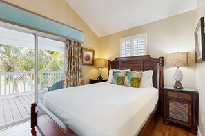 2 bedrooms, iron/ironing board, Internet, bed sheets
