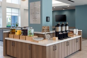 Desayuno continental incluido todos los días
