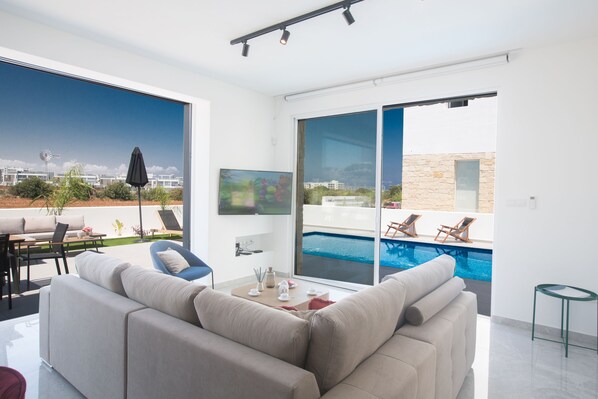 Smart TV, music library, video library