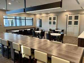 Free daily continental breakfast - Residence Inn by Marriott Port Arthur (Port Arthur)