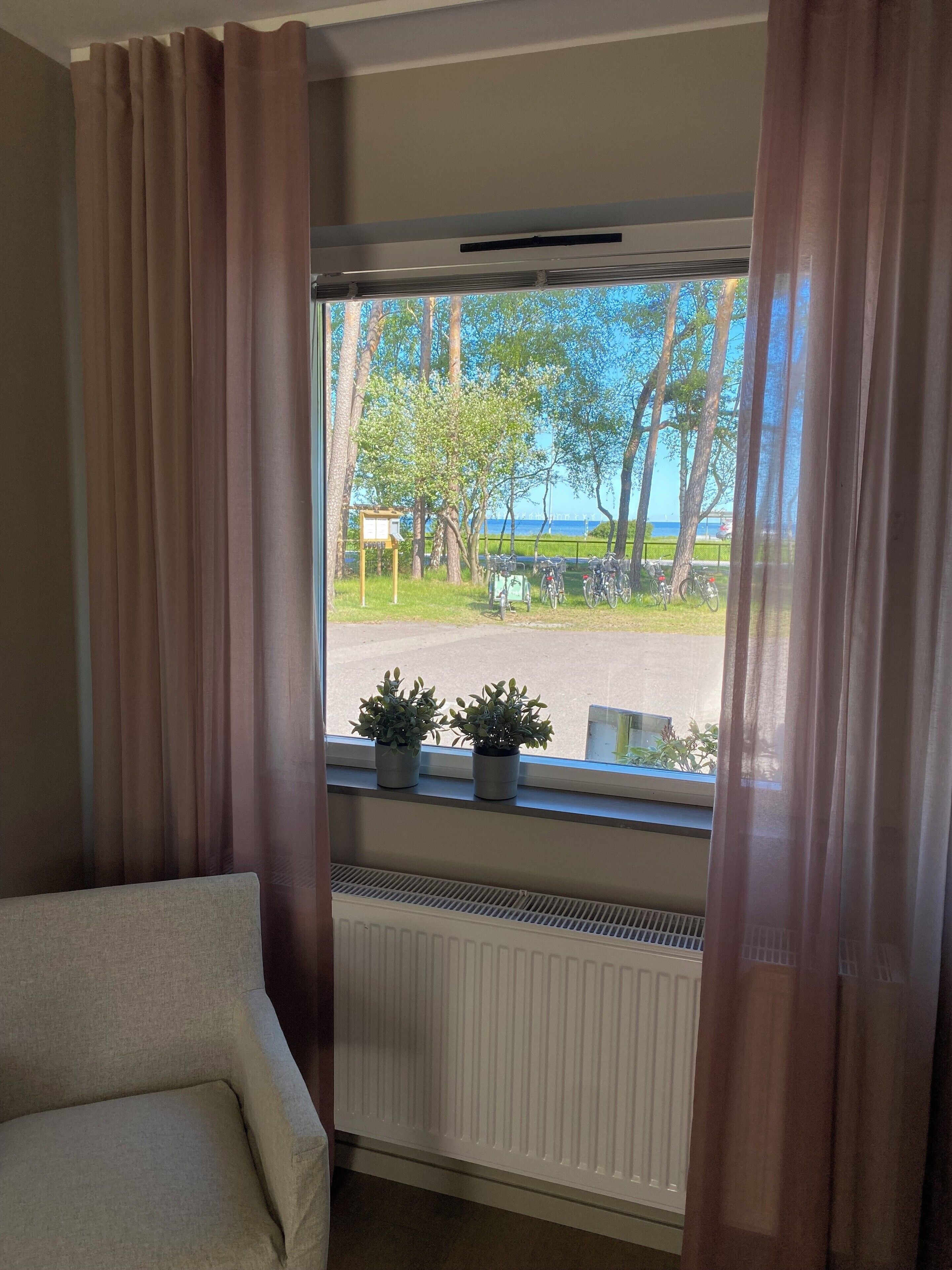 Premium Double Room | Desk, free WiFi, bed sheets