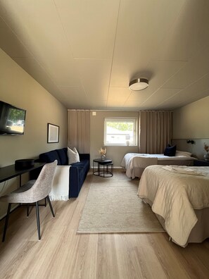 Chambre Triple | Bureau, Wi-Fi gratuit, draps fournis