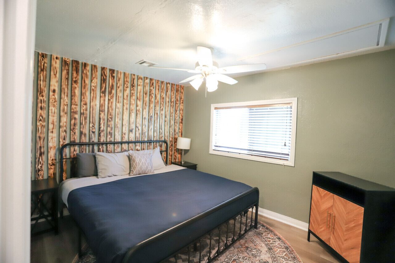 Family Friendly Retreat| 3 King Bed for Kids & Dogs