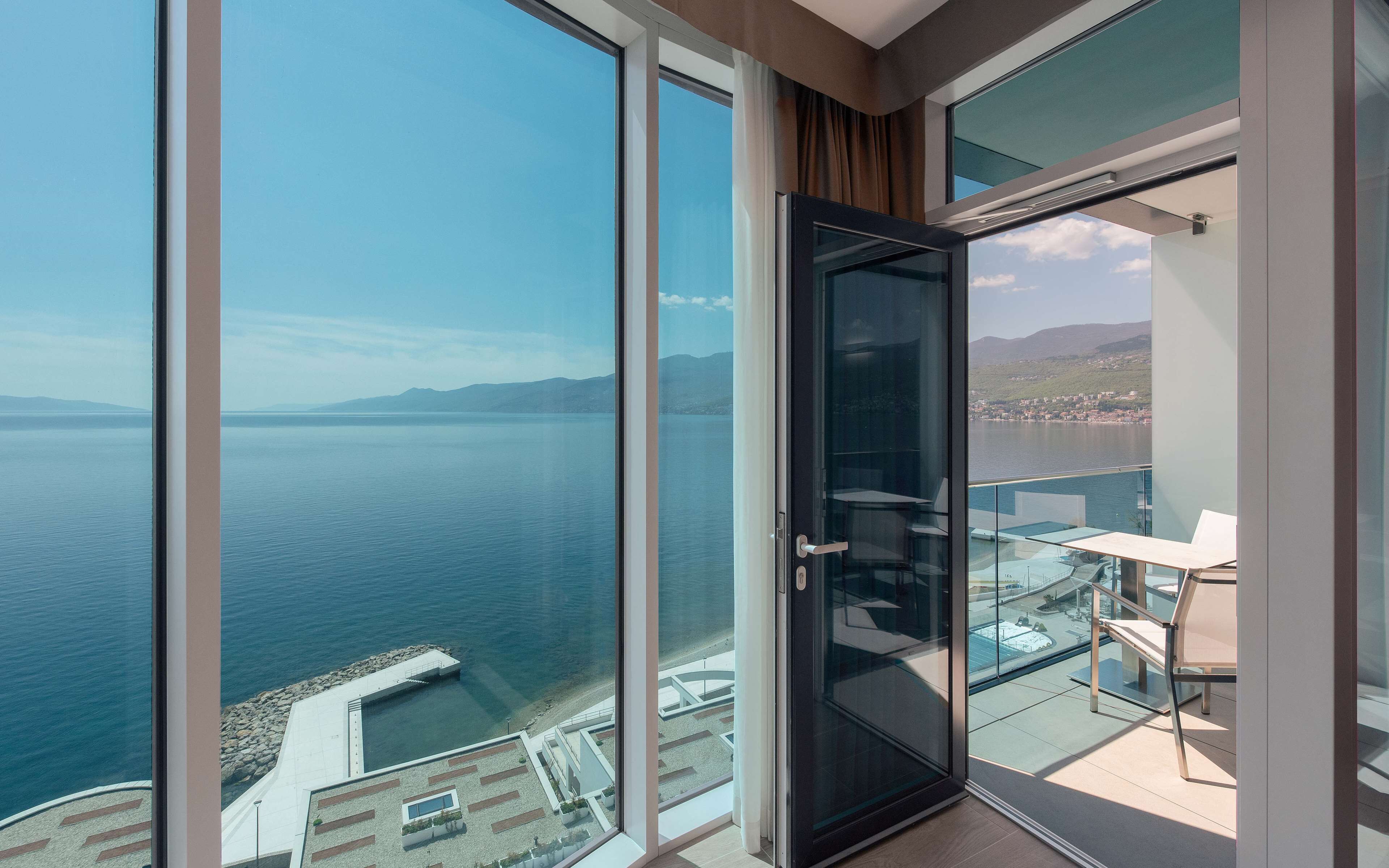 suite, 1 king bed (panorama) | view from room