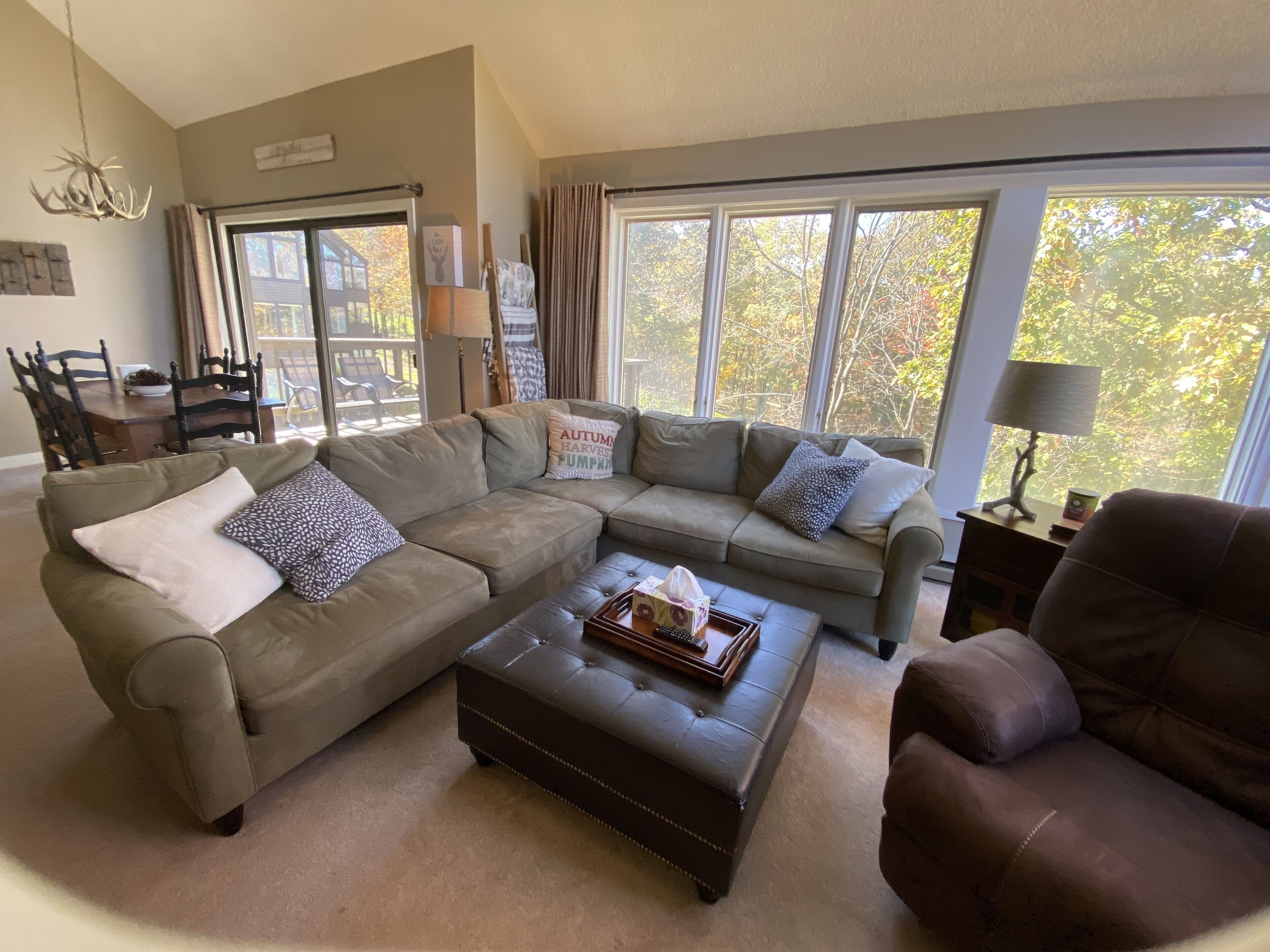 Condo at Fairway Woods, perfect home base for ski season! ☃️🏂