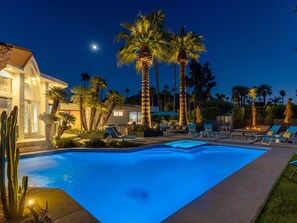 A heated pool - The Icon at Indian Canyons – Waterfall Estate (Palm Springs)