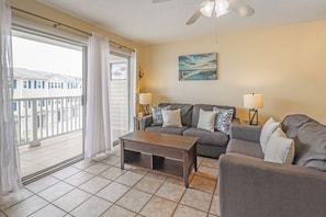 TV - Oceanview w Resort like amenities in Prime Location │ 2 Pools+ (Tybee Island)