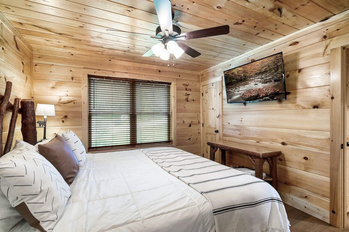 Photo 79 of Luxury 3 King Suites Cabin, Mountain Views, FirePit, HotTub, Games, Pet friendly