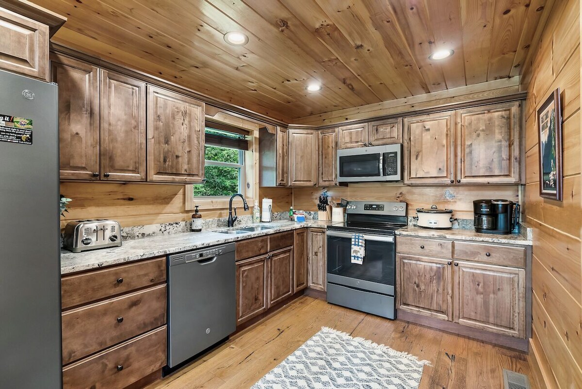 Photo 67 of Luxury 3 King Suites Cabin, Mountain Views, FirePit, HotTub, Games, Pet friendly