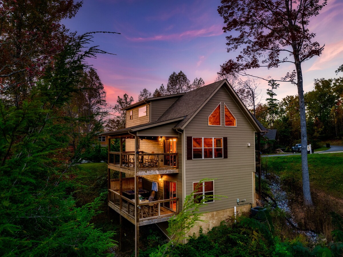 Photo 103 of Luxury 3 King Suites Cabin, Mountain Views, FirePit, HotTub, Games, Pet friendly