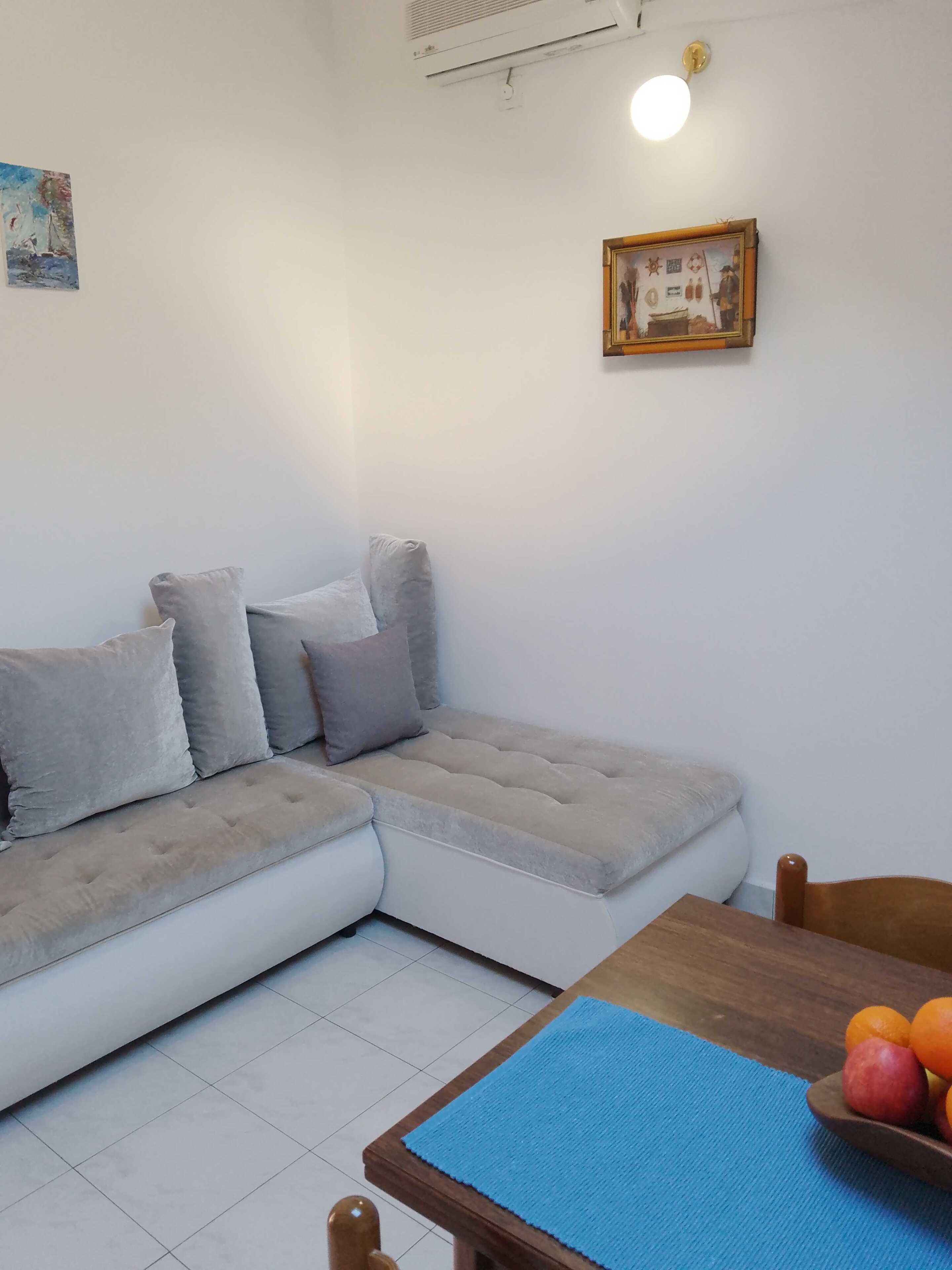 Apartment (Comfort One Bedroom Apartment) | Living room | TV