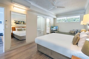 1 chambre, fer et planche à repasser, Wi-Fi, draps fournis