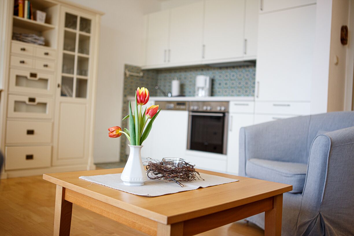 Our cozy Quart awaits you here, with a wide south-facing view of the Halligen