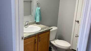 Combined shower/tub