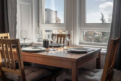 ☆Spacious Flat Close to University and City Centre