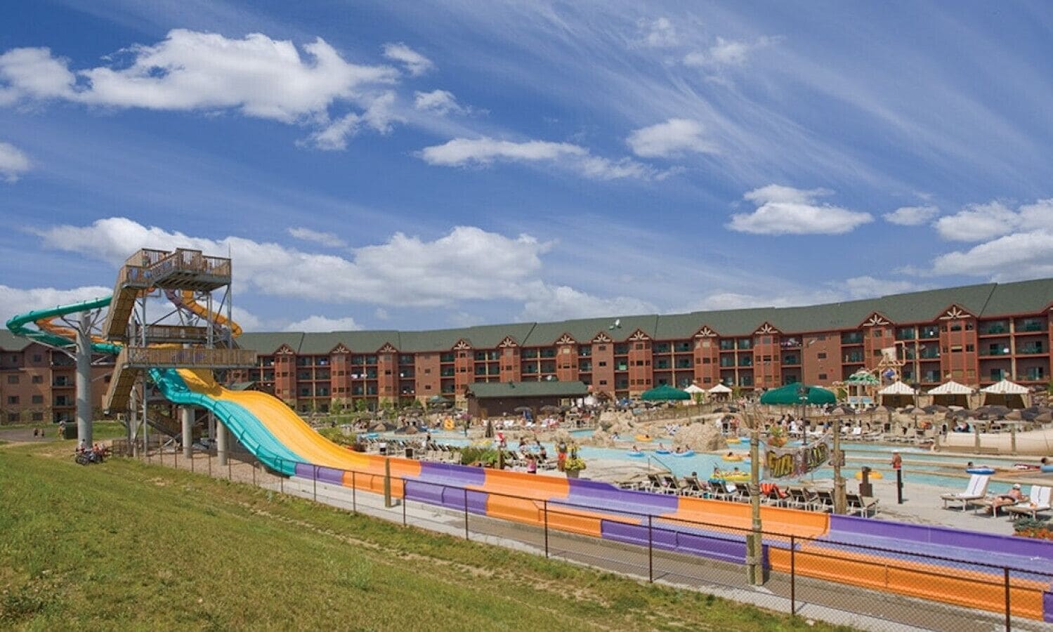 2 BR Dlx -8 FREE Wilderness Water Park Passes per night Included! 25% Deposit!