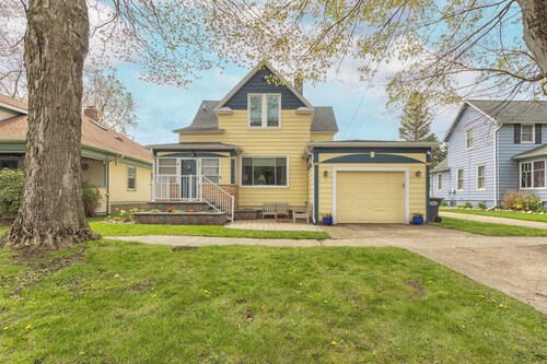 Peaches and Beach - Only 3 blocks to South Beach