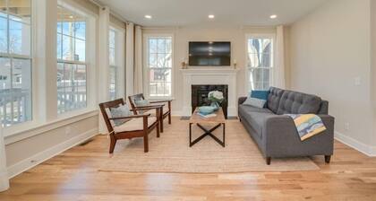 Beach Breeze - 5 bedroom 4.5 bath vacation rental located just a block from the beach!