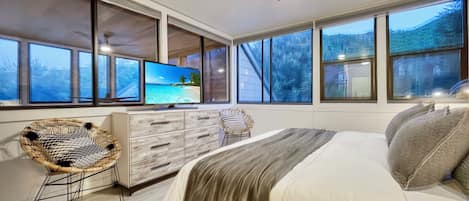 4 bedrooms, desk, iron/ironing board, free WiFi