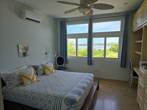 2 室のベッドルーム、WiFi (無料)、ベッドシーツ