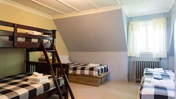 5 habitaciones, escritorio, wifi y ropa de cama