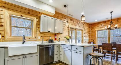 Modern Cabin with Hot Tub and Outdoor Fireplace!