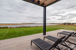 Terrace/patio - Dream 5 Bedroom Beachfront Vacation Home With Amazing Sunrise Views (North Rustico)