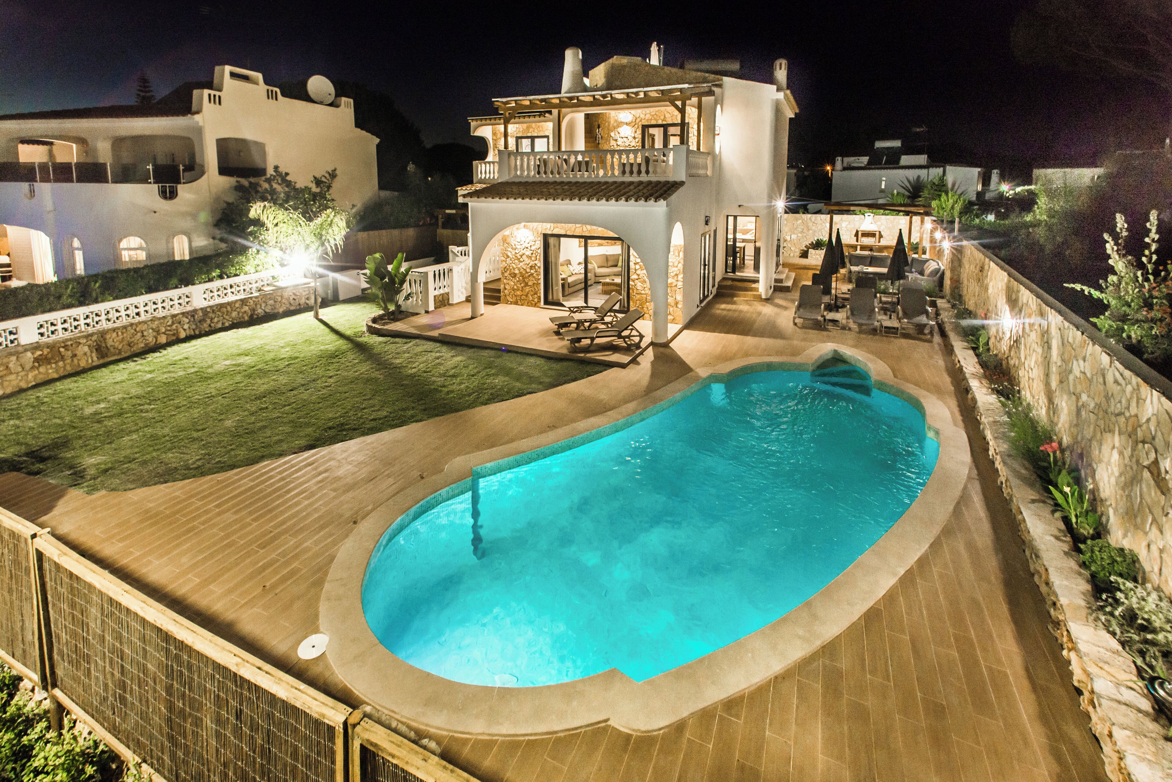 Piscine extérieure, piscine chauffée