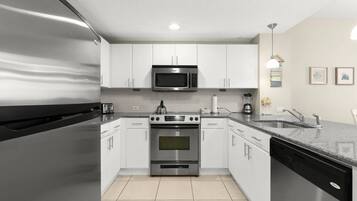 Condo (Grand Panama Tower 1 Unit 407 (2/2)) | Private kitchen