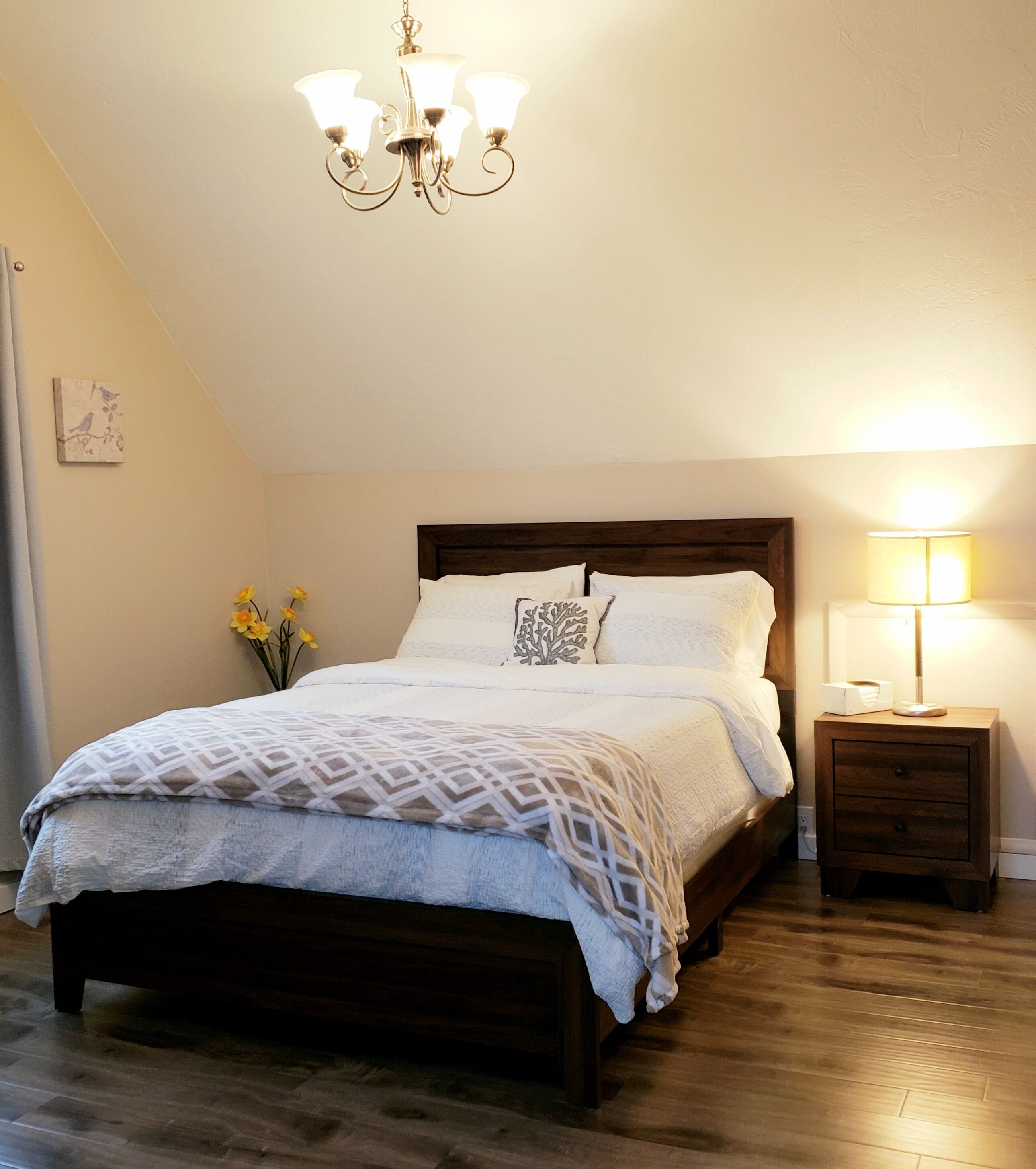 Entire Salt Lake City Home minutes Away from Airport and Downtown!!