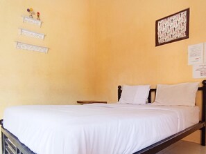Room - El Shaday Family Residence (Banyuwangi)