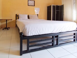 Room - El Shaday Family Residence (Banyuwangi)