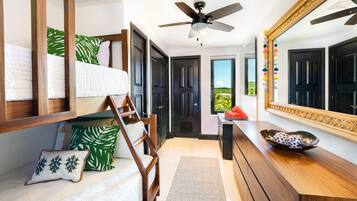 4 slaapkamers, een kluis op de kamer, een strijkplank/strijkijzer