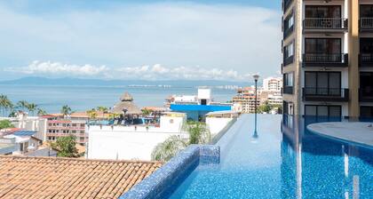 Signature Pinnacle - Luxury Condo with Ocean Views