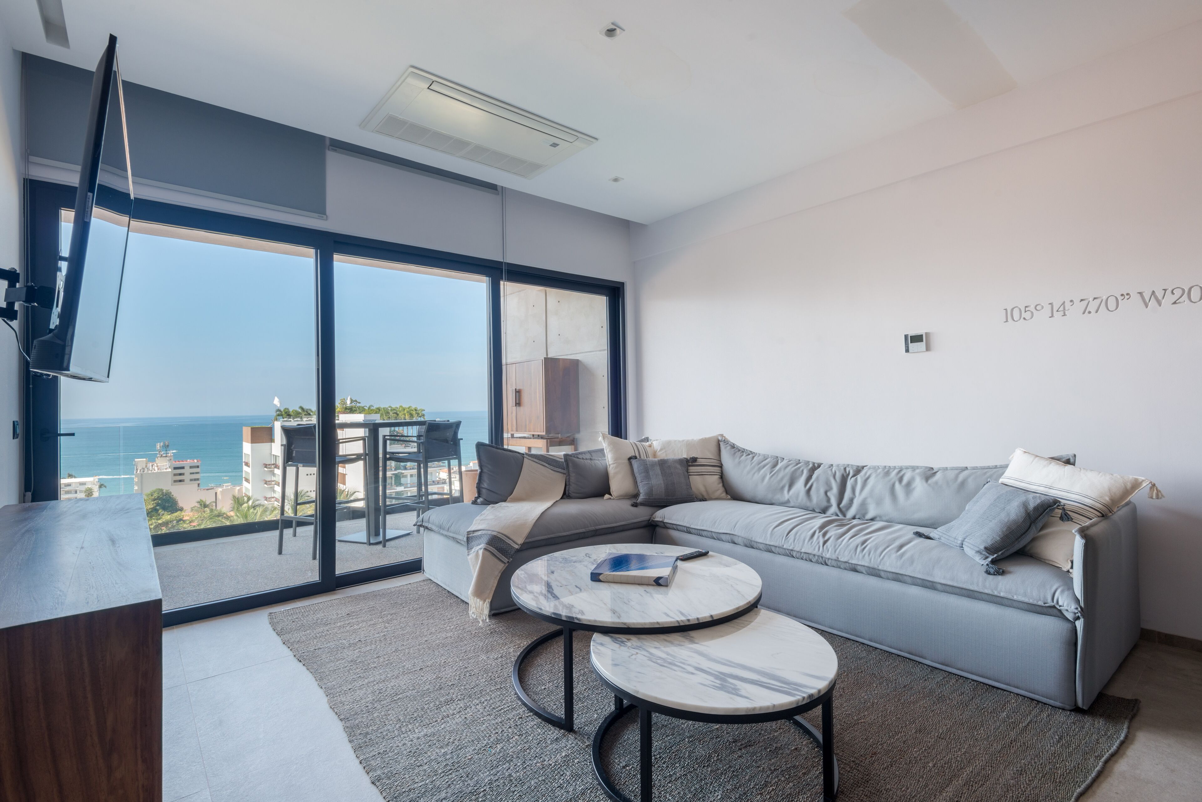 Sail View Romantic Zone Rooftop Pool Ocean Views